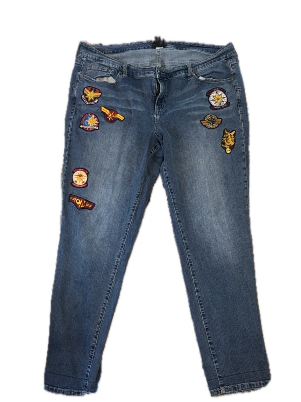 Her Universe Size: 22 Captain Marvel Patch-Embellished Womenโs Jeans